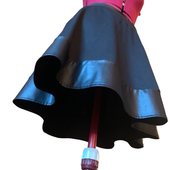 JOE B - A-Line Black Mini Skirt - faux leather details - X-large - Picture 2 of 8